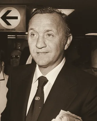 José Santamaría