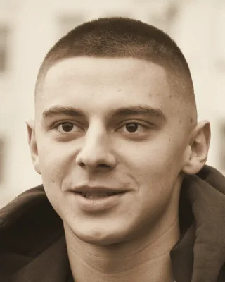 Vitaliy Mykolenko